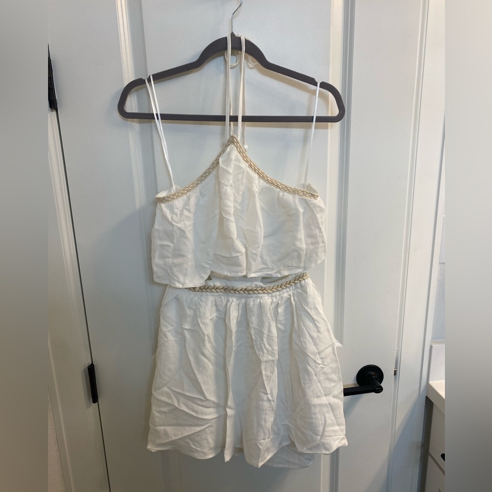 Brand new white dress from VICI - size S